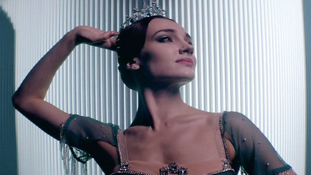 teaser image - Bolshoi Ballet: Raymonda Trailer