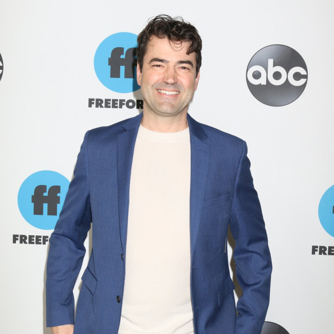 Ron Livingston set to star in The Flash