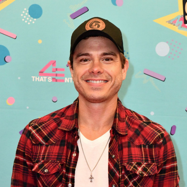 Mrs. Doubtfire star Matthew Lawrence has late Robin Williams to thank for movie role
