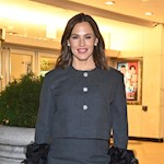 Jennifer Garner and Judy Greer shoot 13 Going on 30 reboot